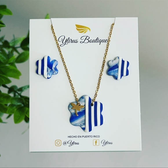 Stainless steel chain with flower 🌸in polymerclay - Picture 2 of 4